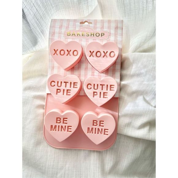 bakeshop Other - Heart ice mold pink tray